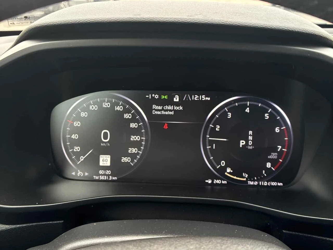 Volvo XC40 * Momentum * CARFAX * ПОДГРЕВИ * ПАНО * KEYLESS, снимка 8 - Автомобили и джипове - 54884518