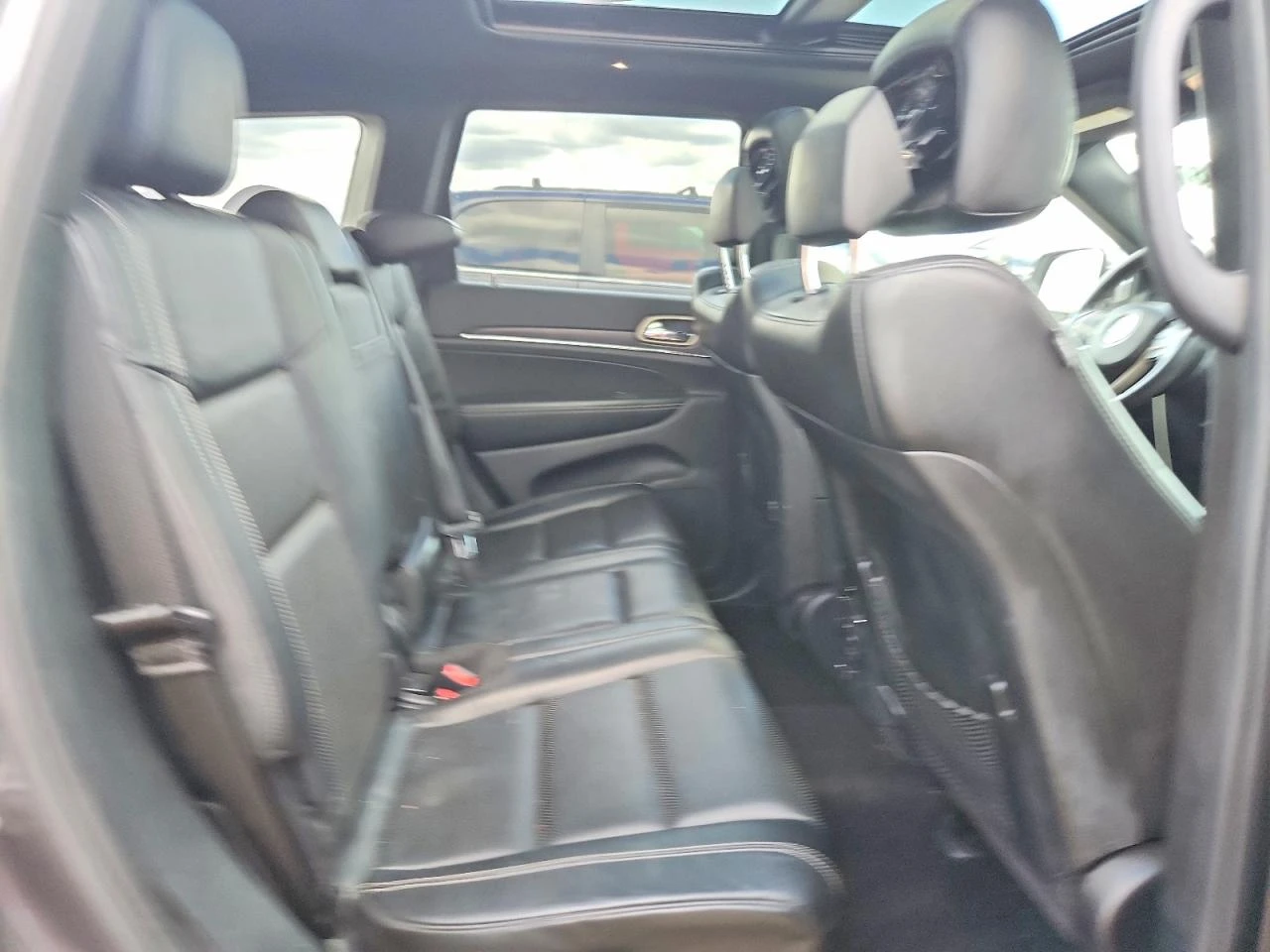 Jeep Grand cherokee ВИДЕО НА АВТОМОБИЛА, снимка 4 - Автомобили и джипове - 55278280
