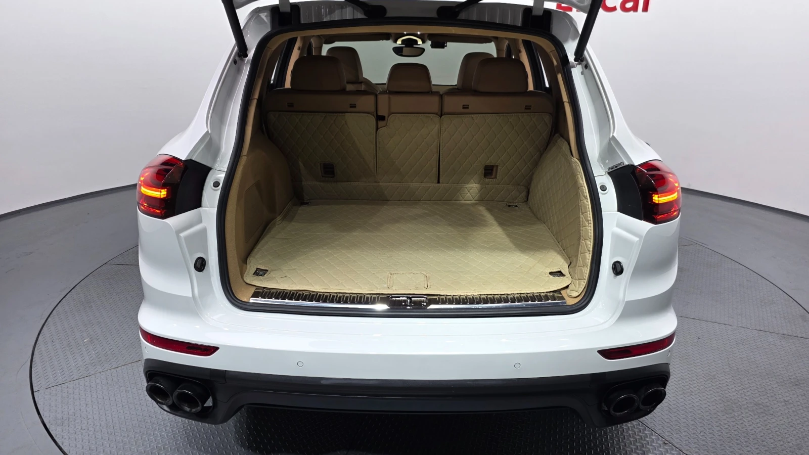 Porsche Cayenne 3.0 V6 Turbo Diesel, снимка 16 - Автомобили и джипове - 55474912