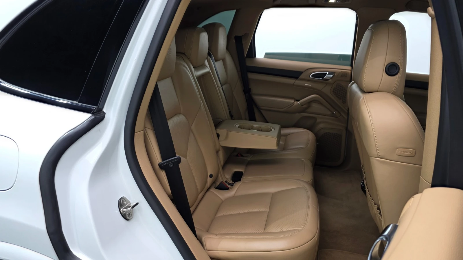 Porsche Cayenne 3.0 V6 Turbo Diesel, снимка 11 - Автомобили и джипове - 55474912
