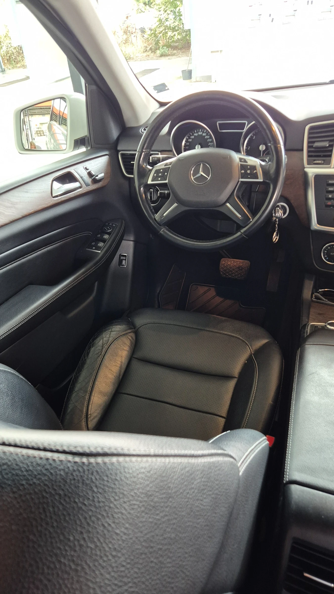Mercedes-Benz ML 350, снимка 13 - Автомобили и джипове - 56160894