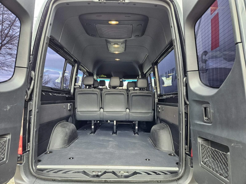 Mercedes-Benz Sprinter, снимка 13 - Бусове и автобуси - 51934349