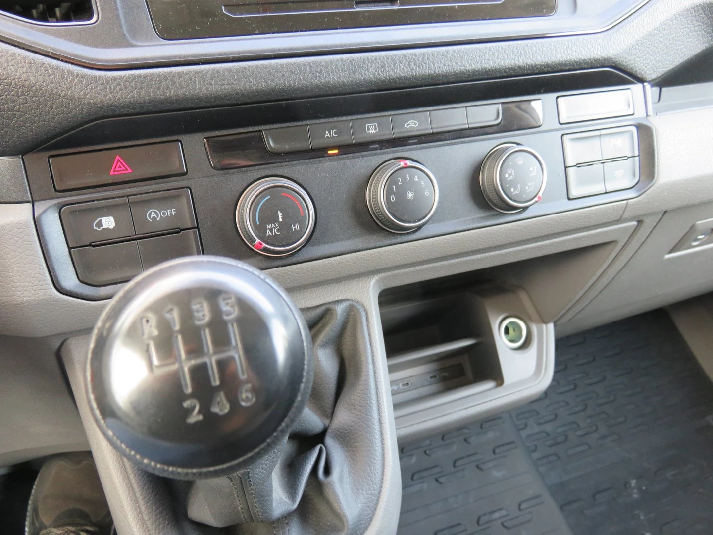 VW Crafter | Mobile.bg � ����������� 10