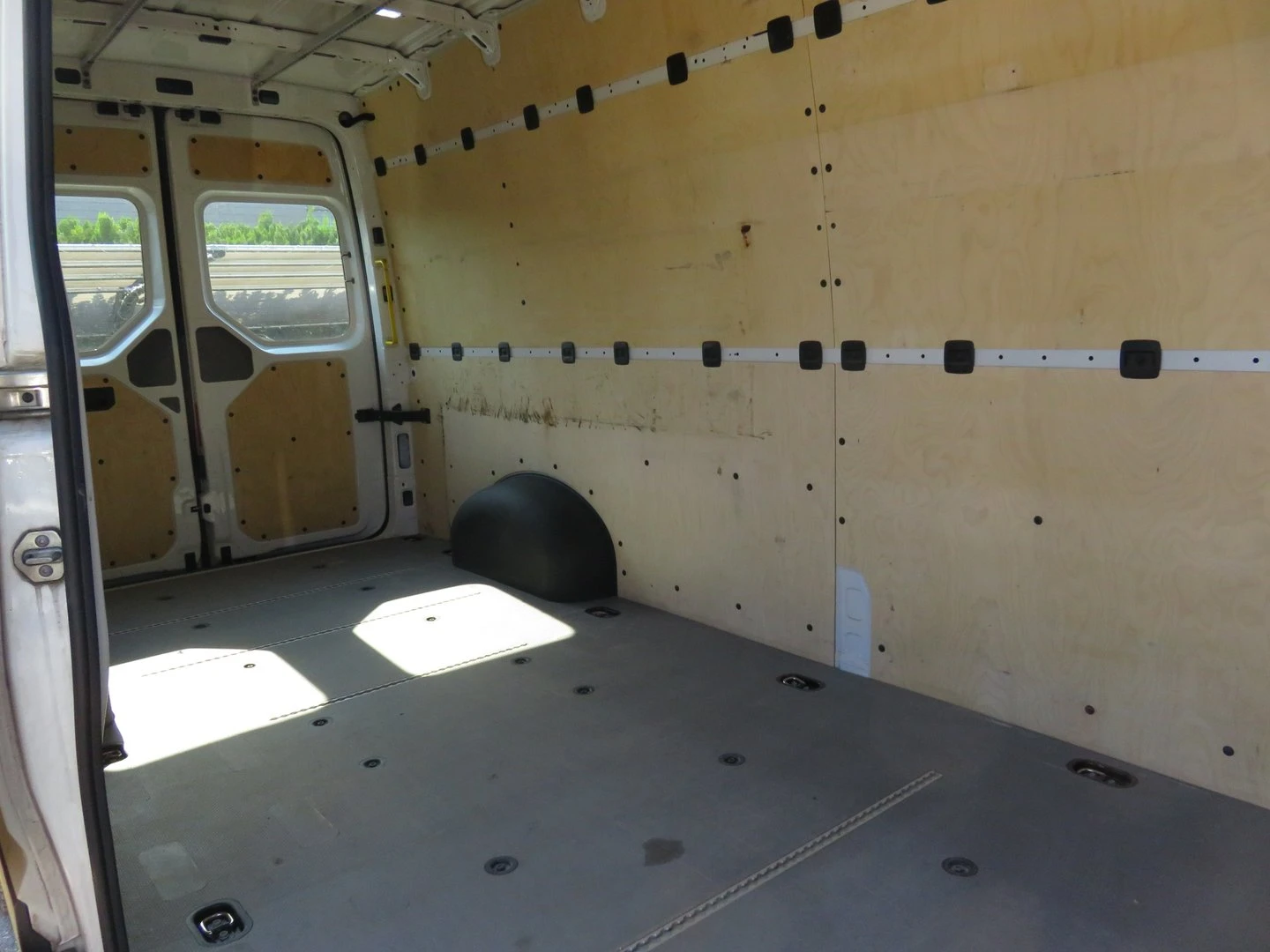 VW Crafter | Mobile.bg � ����������� 8
