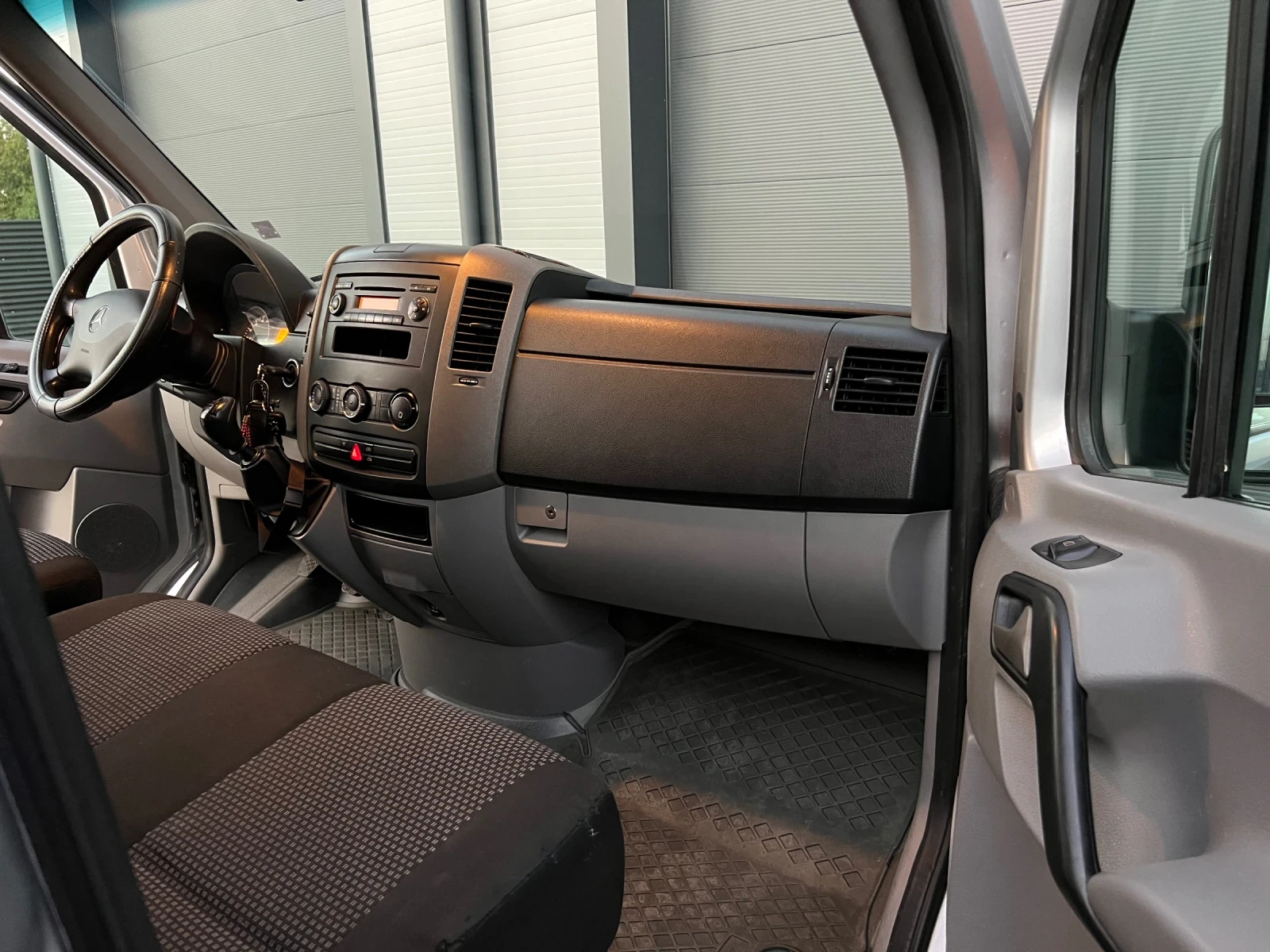 Mercedes-Benz Sprinter 315, снимка 6 - Бусове и автобуси - 55950533
