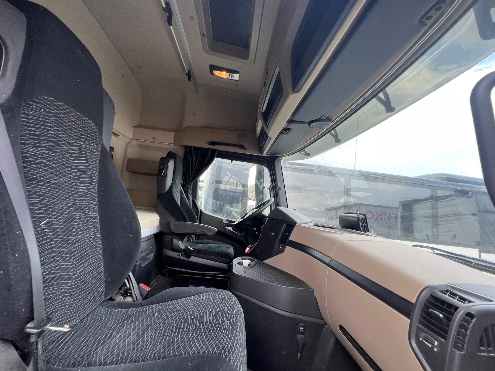 Mercedes-Benz Actros 1851 BIG SPACE - изображение 8