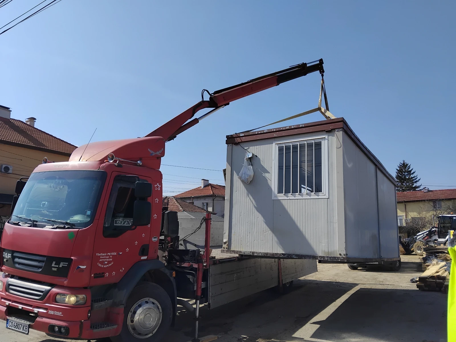 Daf Lf Камион с кран, снимка 7 - Камиони - 53829925