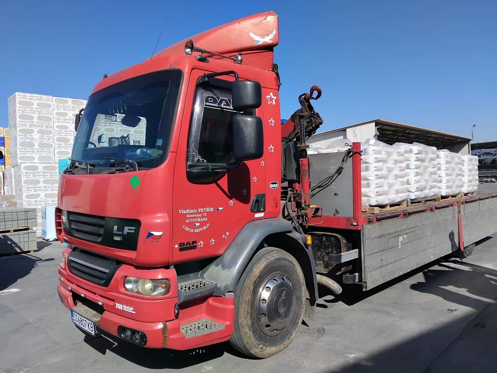 Daf Lf Камион с кран, снимка 9 - Камиони - 53829925