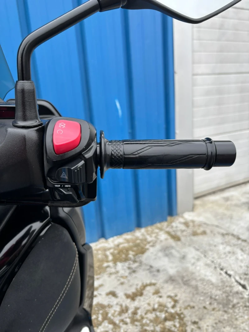 Yamaha X-max 300 iron max , снимка 9 - Мотоциклети и мототехника - 52587504