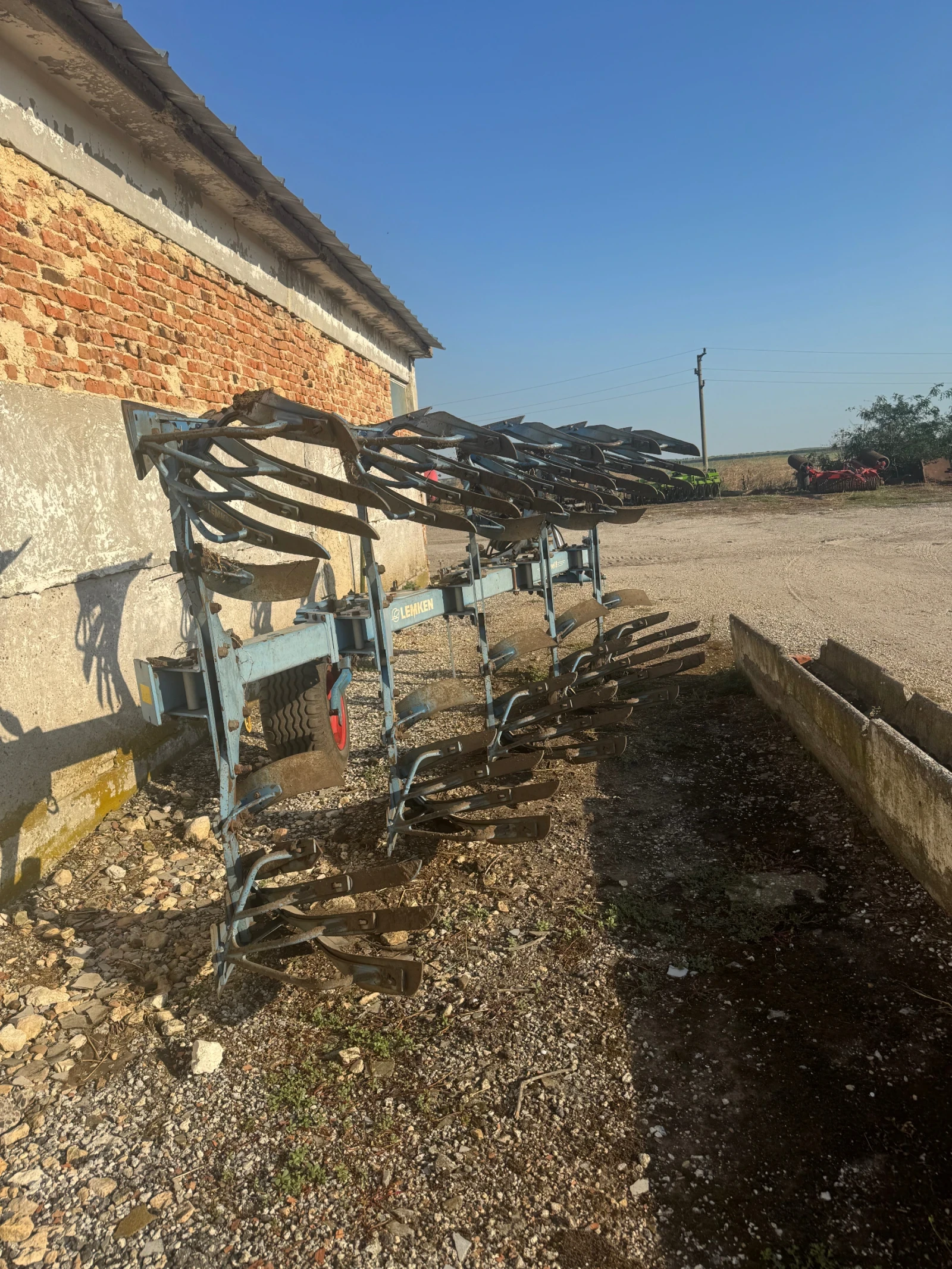 Плуг Lemken Juwel 8, снимка 4 - Селскостопанска техника - 55645387