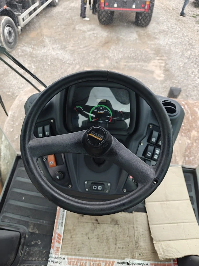  Case 1110 EX-D | Mobile.bg   16