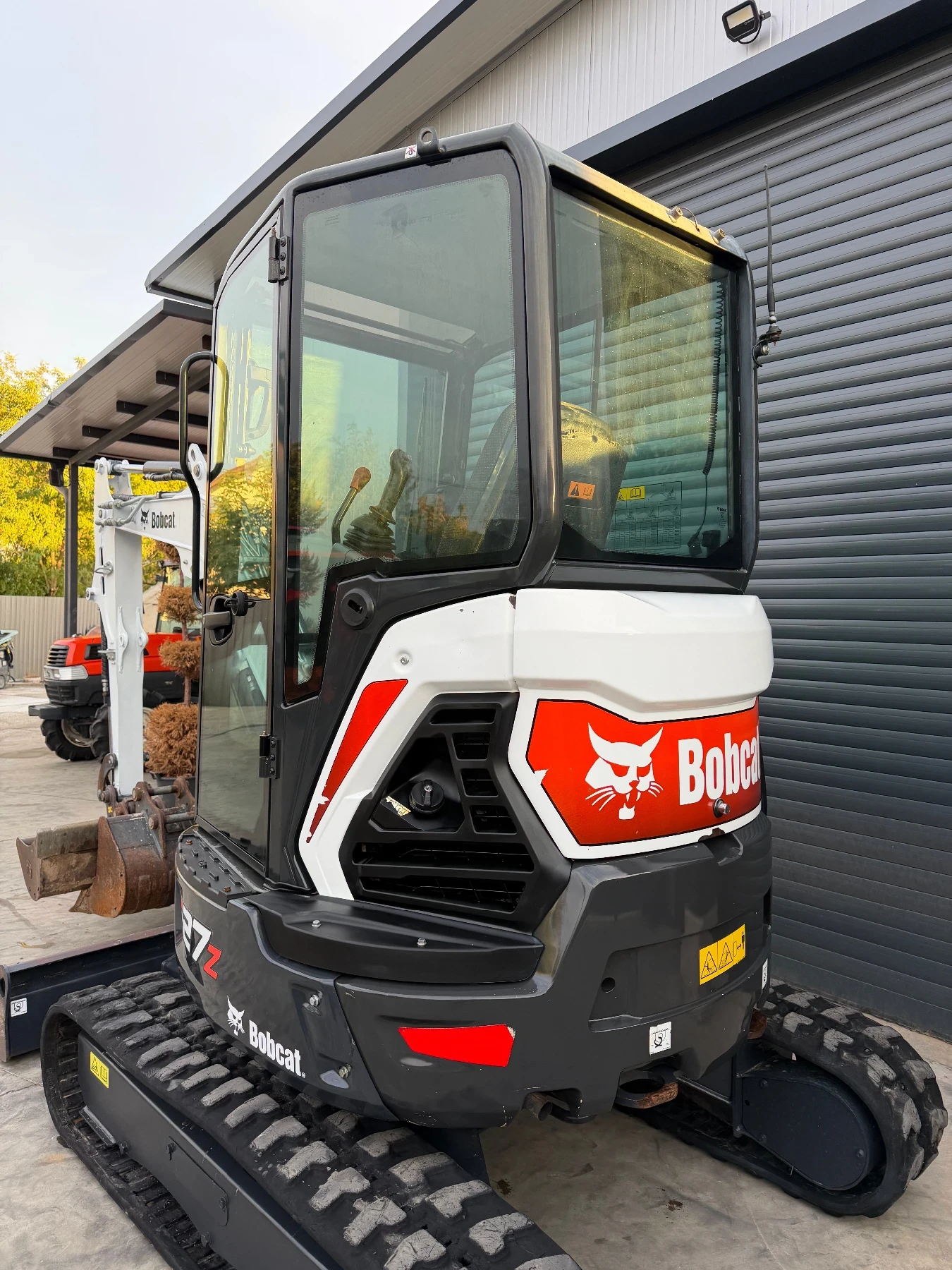 ����� Bobcat E27Z 2.7�. | Mobile.bg � ����������� 9