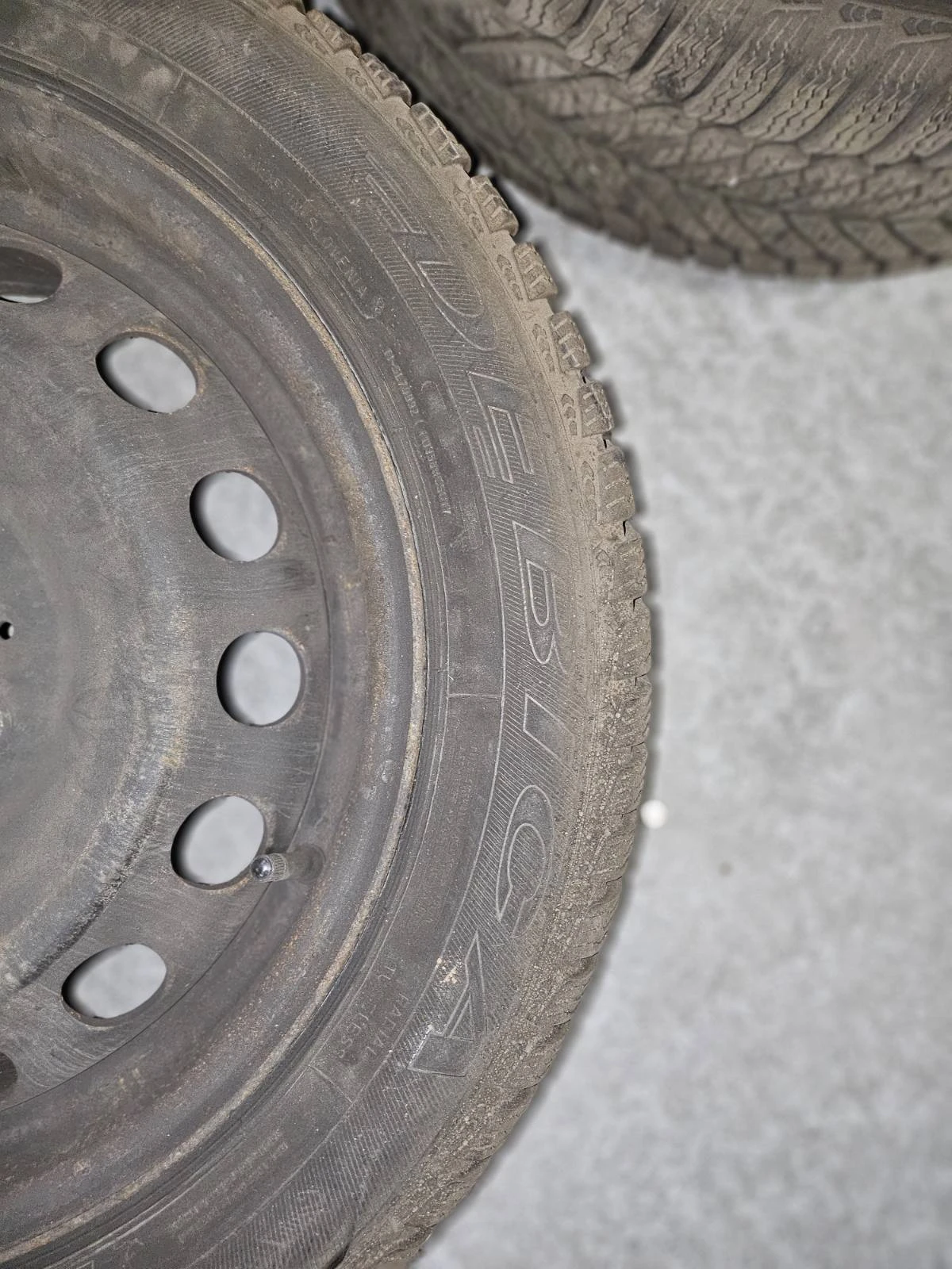 Гуми с джанти Debica 205/55R16, снимка 2 - Гуми и джанти - 55578117