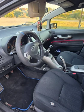 Toyota Auris 2.0 дизел D4D, снимка 2
