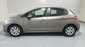 Peugeot 208 1.2 i, снимка 9