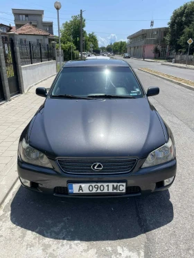     Lexus IS 200