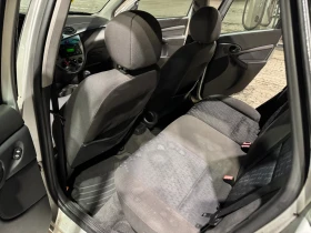Ford Focus 1.8, снимка 9