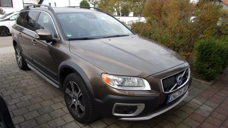 Volvo Xc70, снимка 2 - Автомобили и джипове - 47379295