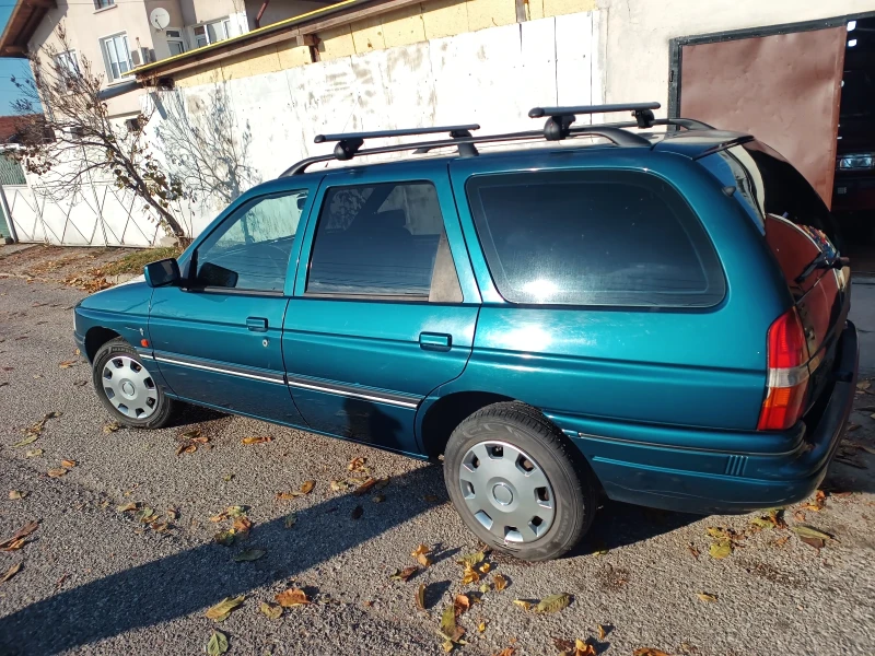 Ford Escort 1, 8i 105h, снимка 1 - Автомобили и джипове - 47917666