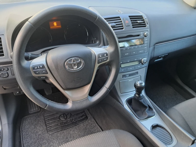 Toyota Avensis 1.8i-112000км.СЕРВИЗНА ИСТОРИЯ В ТОЙОТА, снимка 9 - Автомобили и джипове - 49236620