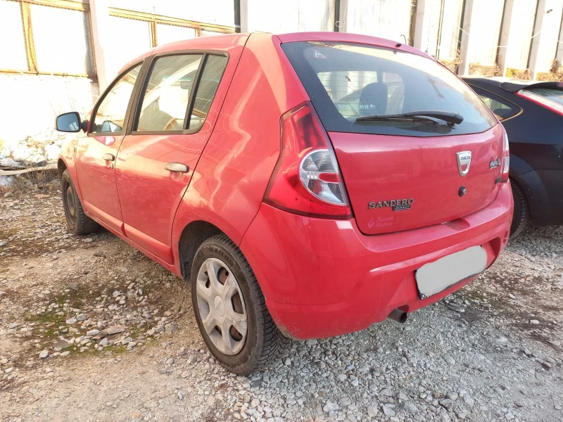 Dacia Sandero 1.6 Бензин/Газ с климатик, снимка 5 - Автомобили и джипове - 51030798