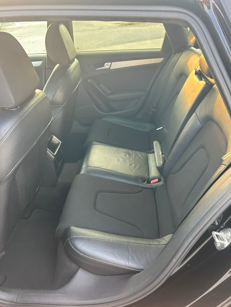 Audi A4 Avant 2.0TDI , снимка 12 - Автомобили и джипове - 52844327