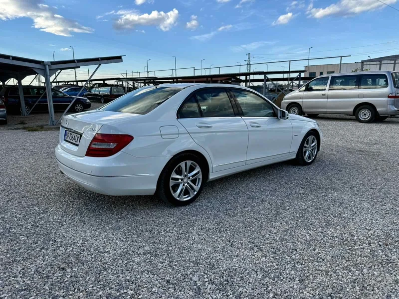 Mercedes-Benz C 220, снимка 7 - Автомобили и джипове - 52267699