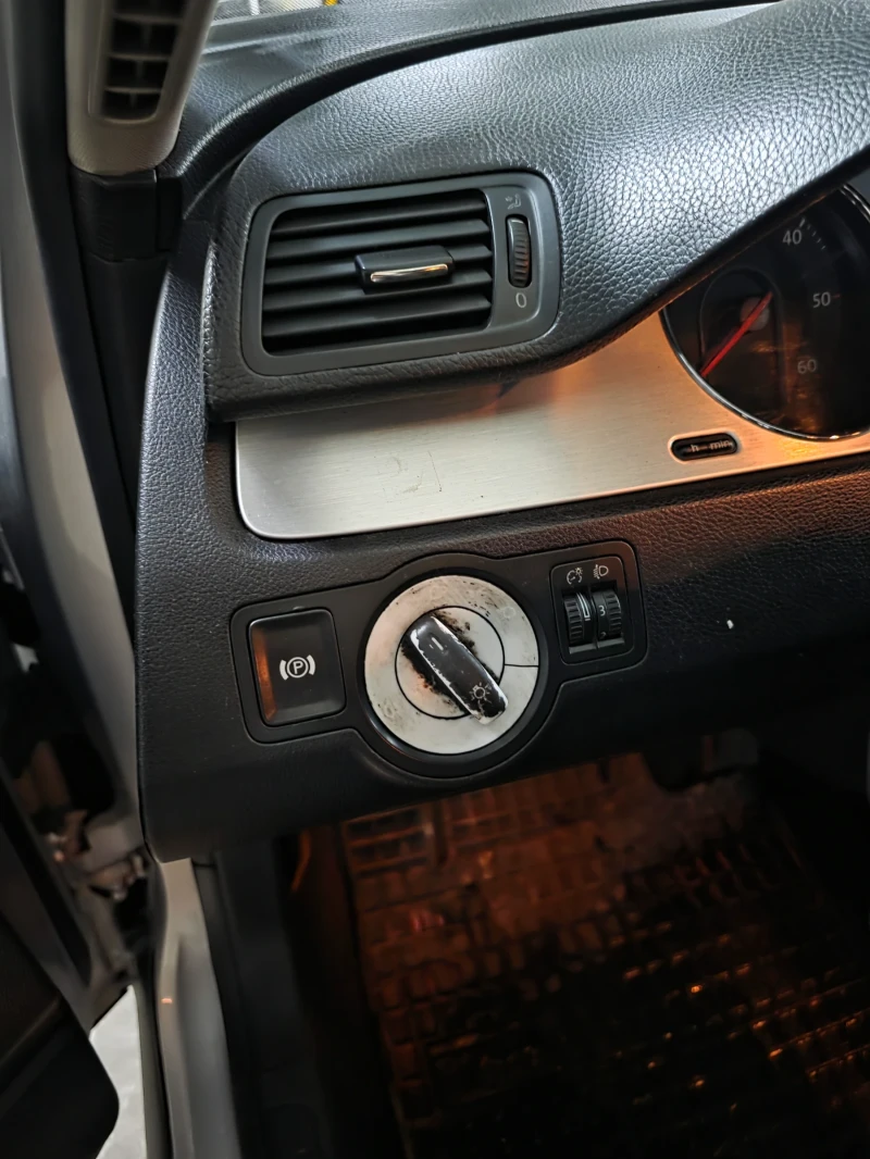 VW Passat B6, снимка 11 - Автомобили и джипове - 52432357