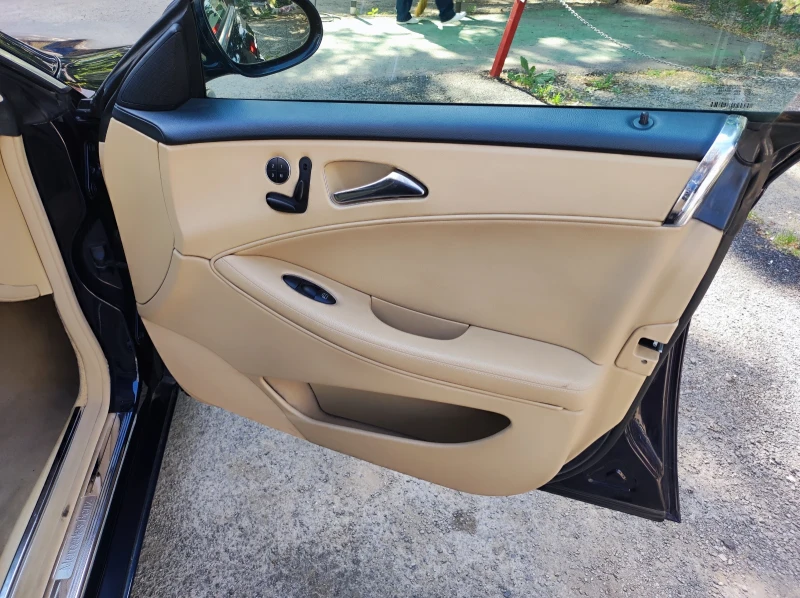 Mercedes-Benz CLS 500, снимка 10 - Автомобили и джипове - 52682577
