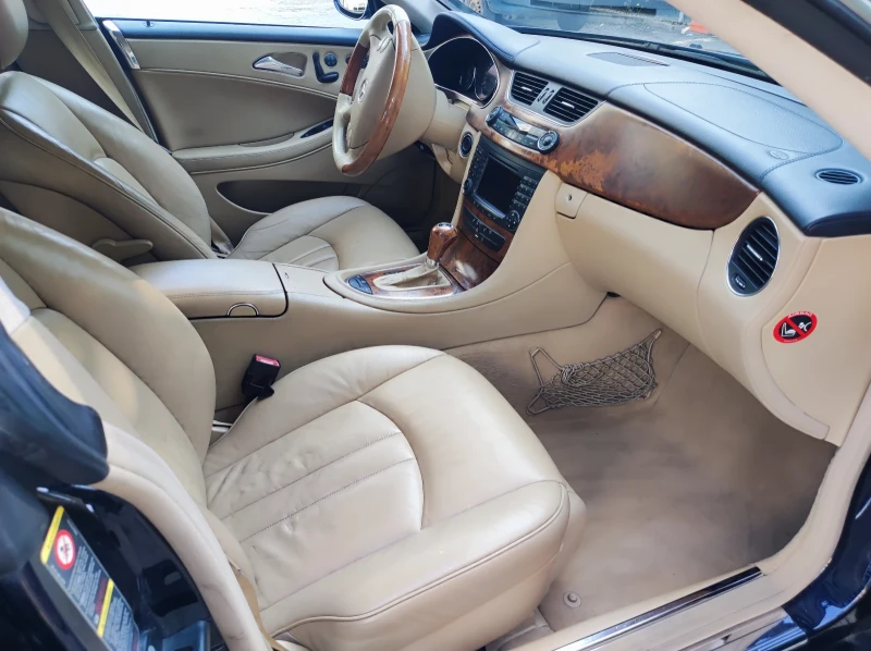 Mercedes-Benz CLS 500, снимка 8 - Автомобили и джипове - 52682577