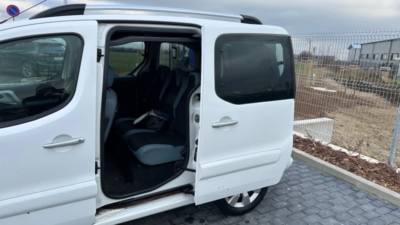 Citroen Berlingo, снимка 4 - Автомобили и джипове - 52913037