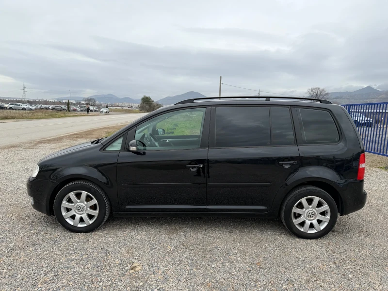VW Touran 1.9/АВТОМАТИК/ 7 МЕСТА, снимка 7 - Автомобили и джипове - 53237393