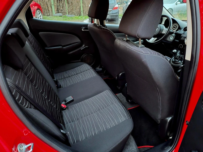Mazda 2 1.3i Германия Климатик 1-Собственик , снимка 12 - Автомобили и джипове - 53251029