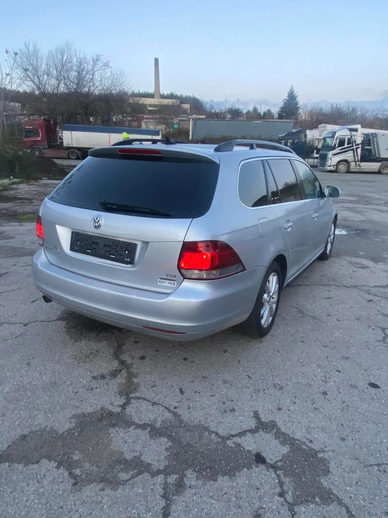 VW Golf 1.6 105 коня, снимка 12 - Автомобили и джипове - 53464407