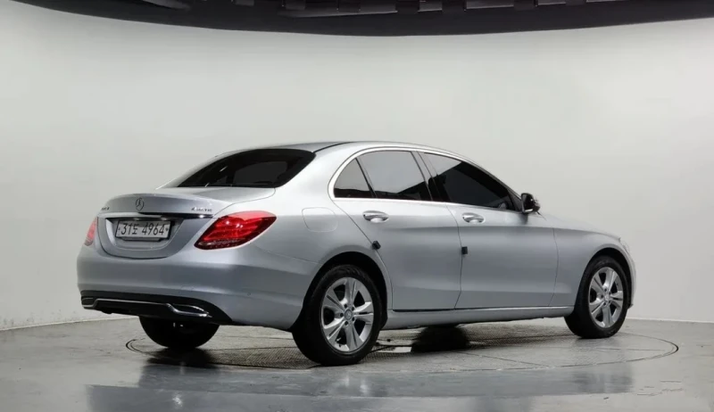 Mercedes-Benz C 220 4MATIC  РЕАЛНИ 80 000км.  ОЧАКВАН ВНОС, снимка 2 - Автомобили и джипове - 53486587