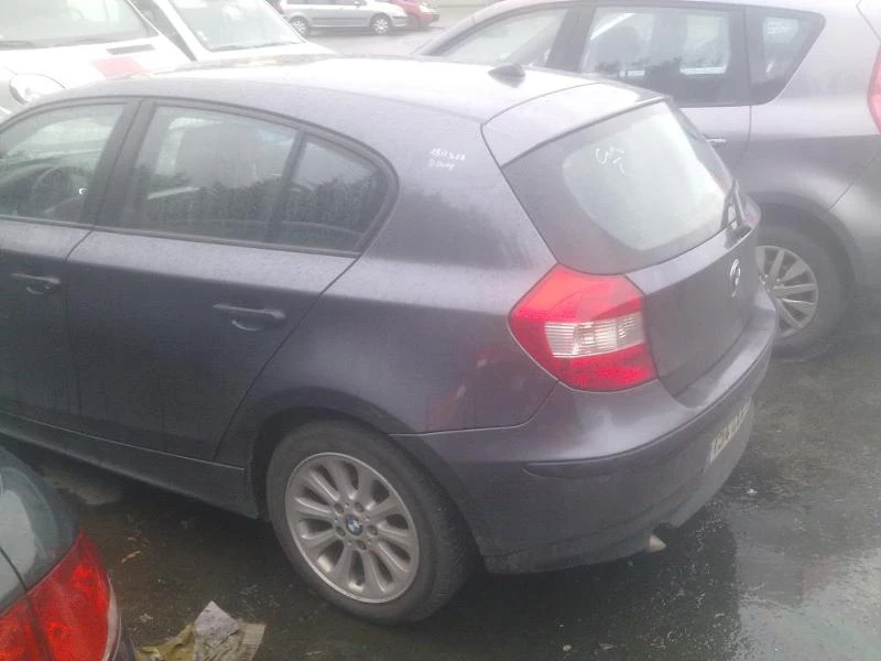 BMW 118 2.0 TD, снимка 5 - Автомобили и джипове - 48320044