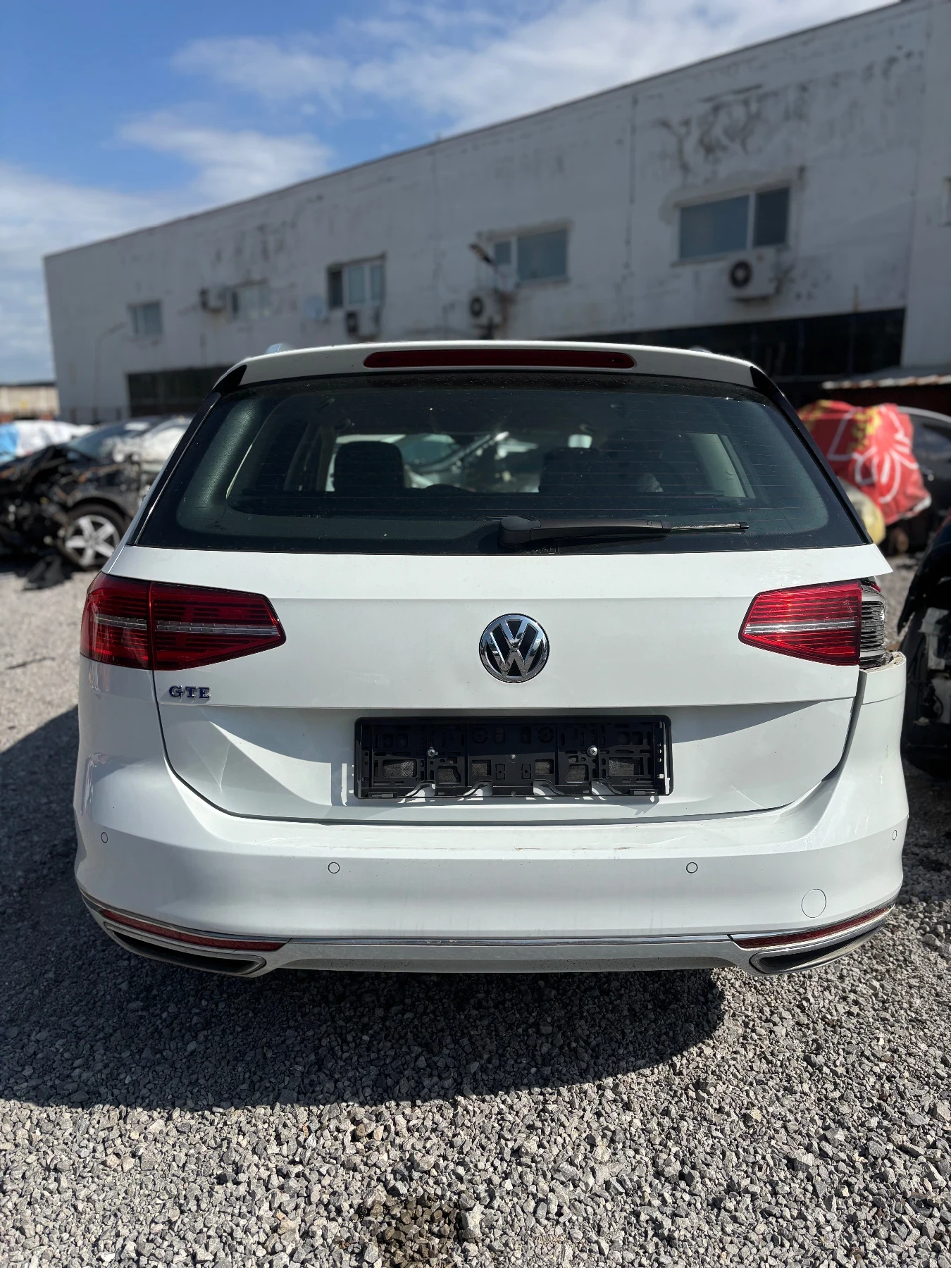 VW Passat B8 1.4 Hybrid DSG, снимка 1