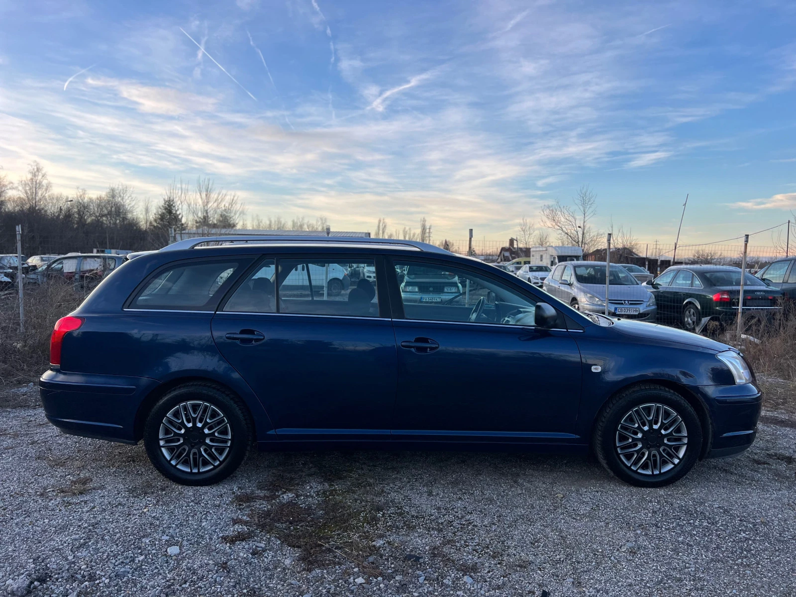 Toyota Avensis 1.8i klimatronik - изображение 7