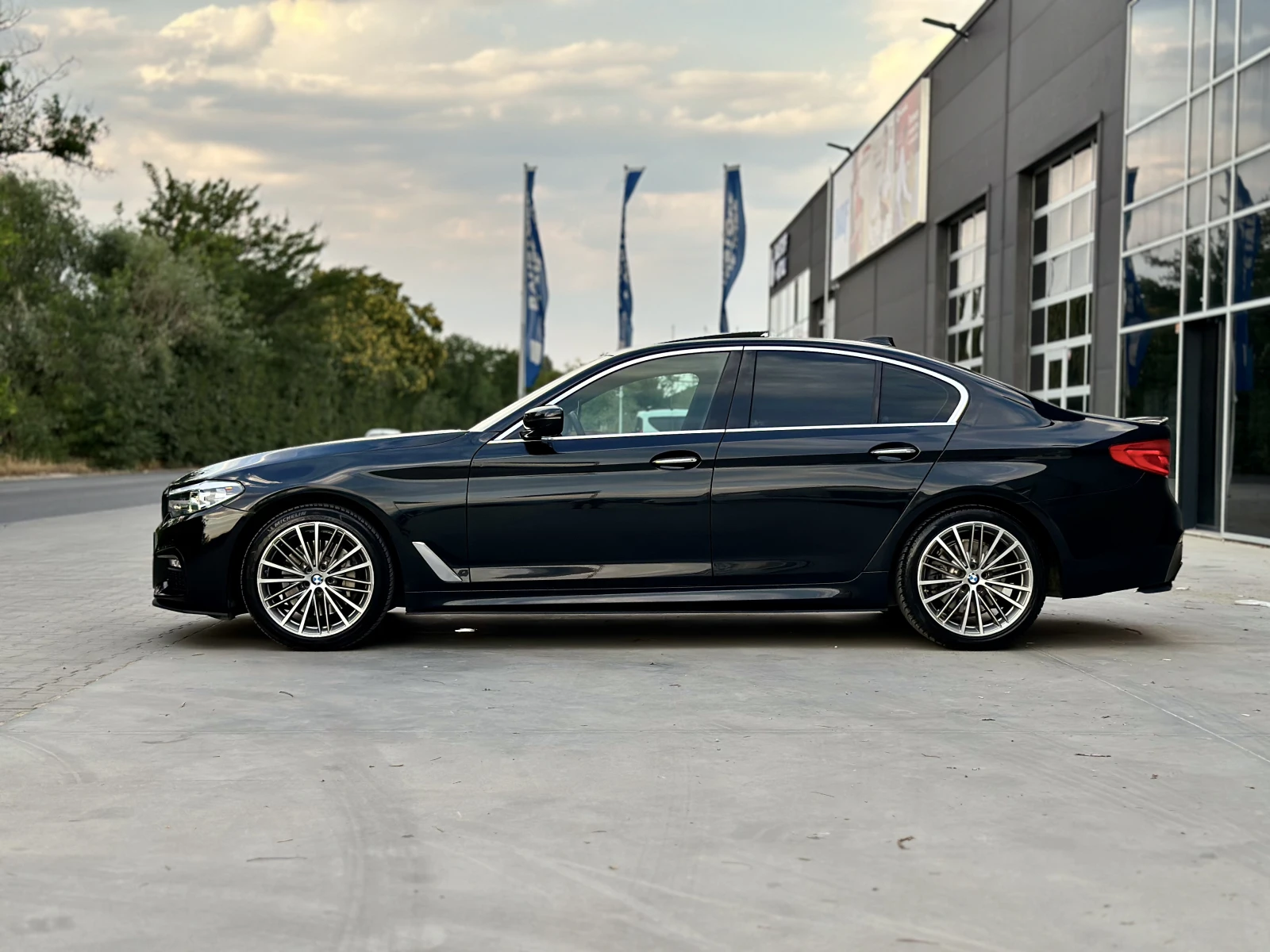 BMW 530 G30 M Performance  - изображение 3
