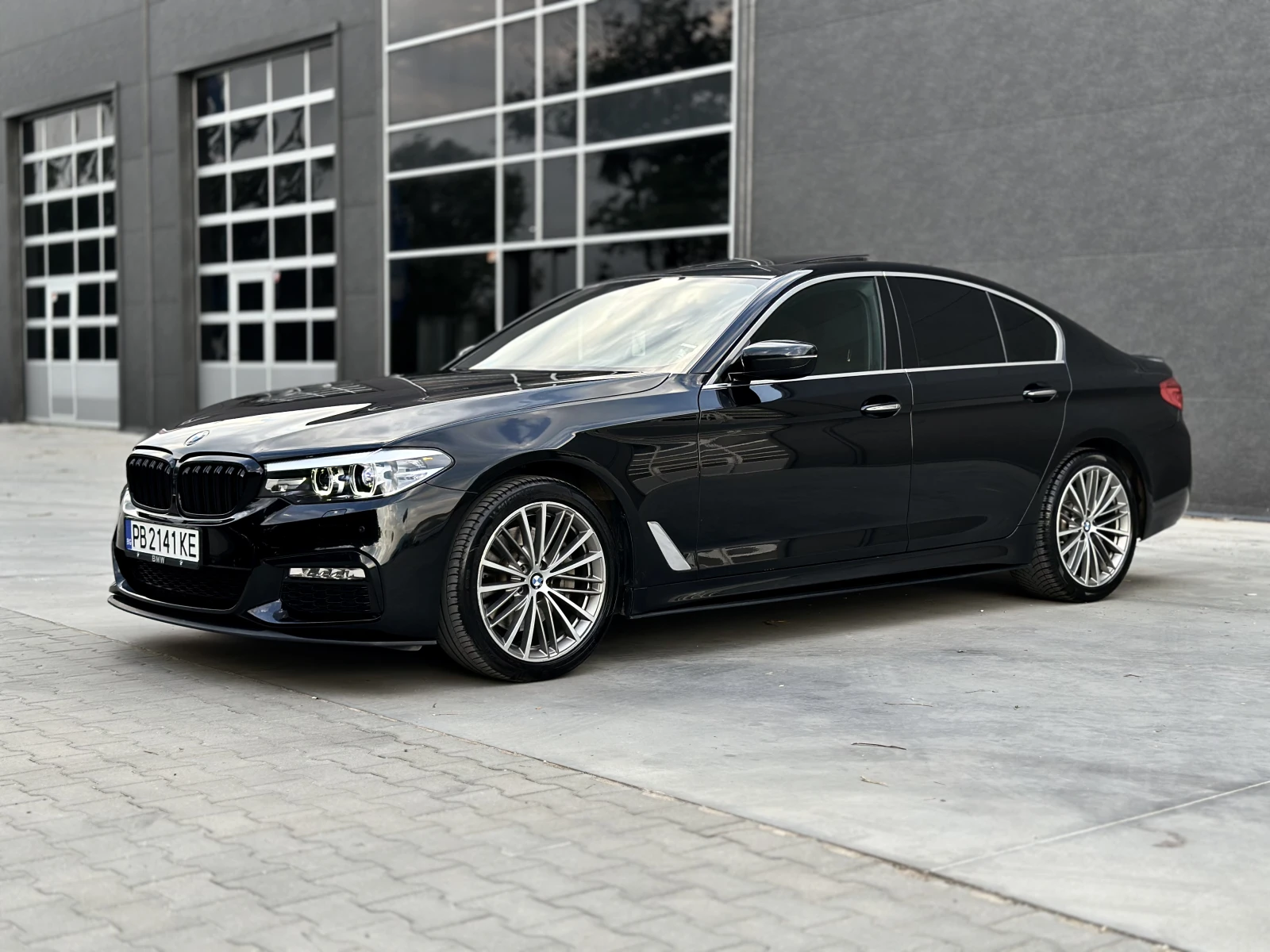 BMW 530 G30 M Performance  - изображение 2