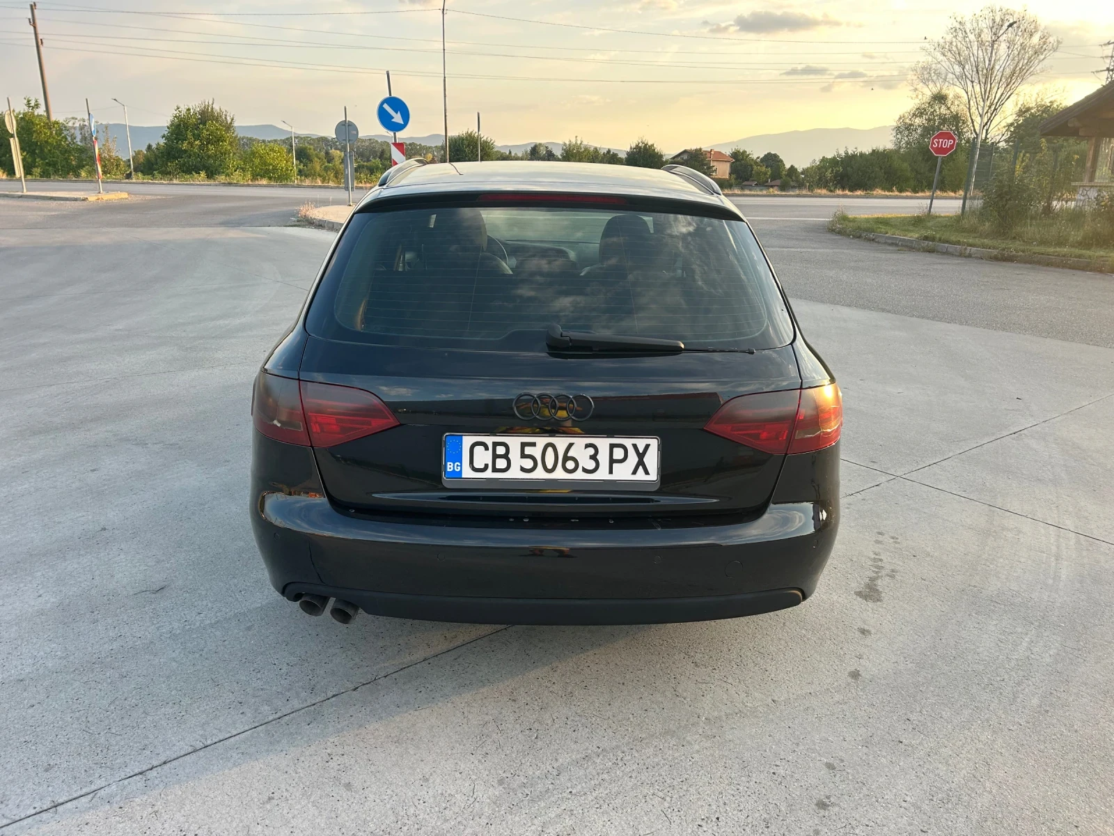 Audi A4 Avant 2.0TDI S-Line - изображение 4