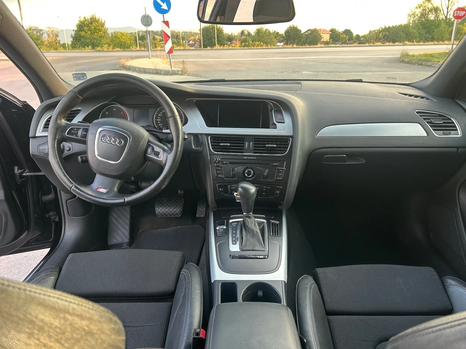 Audi A4 Avant 2.0TDI S-Line - изображение 7