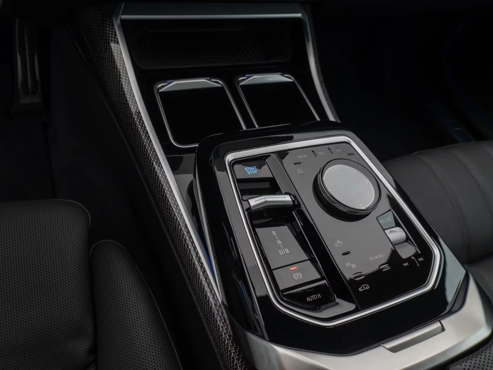 BMW i7 60/xDRIVE/544HP/MASS/360/SOFT/ACC/PANO/21/861v | Mobile.bg � ����������� 11