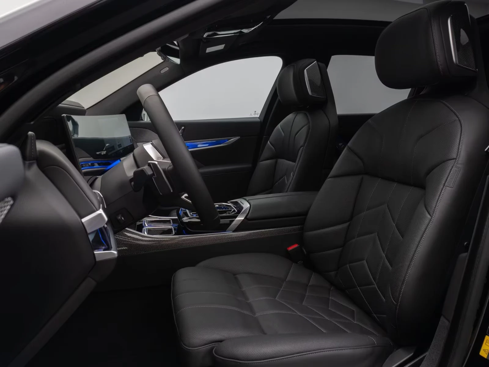 BMW i7 60/xDRIVE/544HP/MASS/360/SOFT/ACC/PANO/21/861v | Mobile.bg � ����������� 13