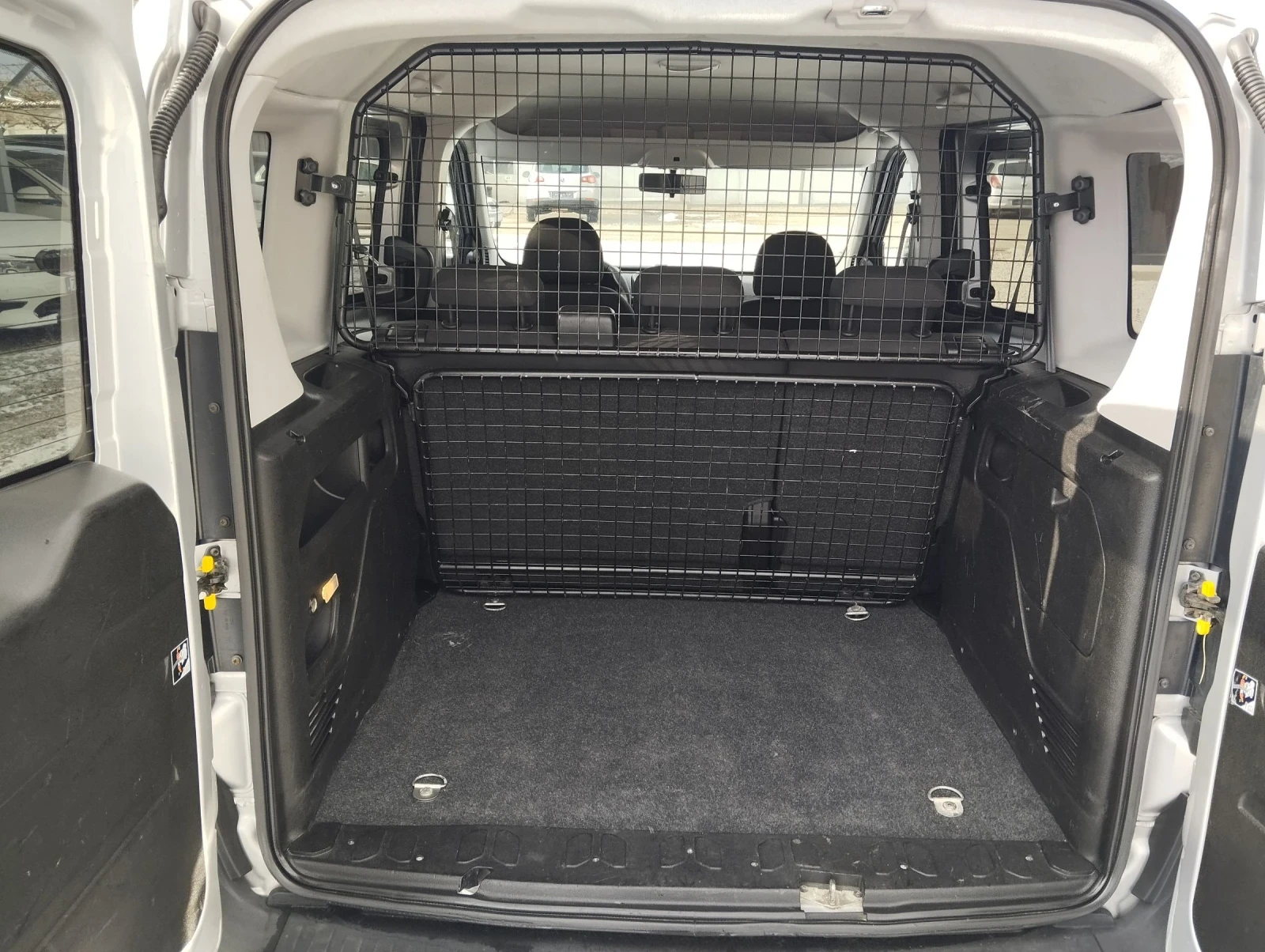 Opel Combo 1.3mjet 5 ����� | Mobile.bg � ����������� 11