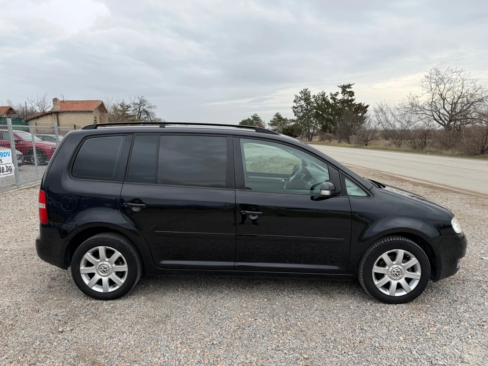VW Touran 1.9/АВТОМАТИК/ 7 МЕСТА - изображение 3
