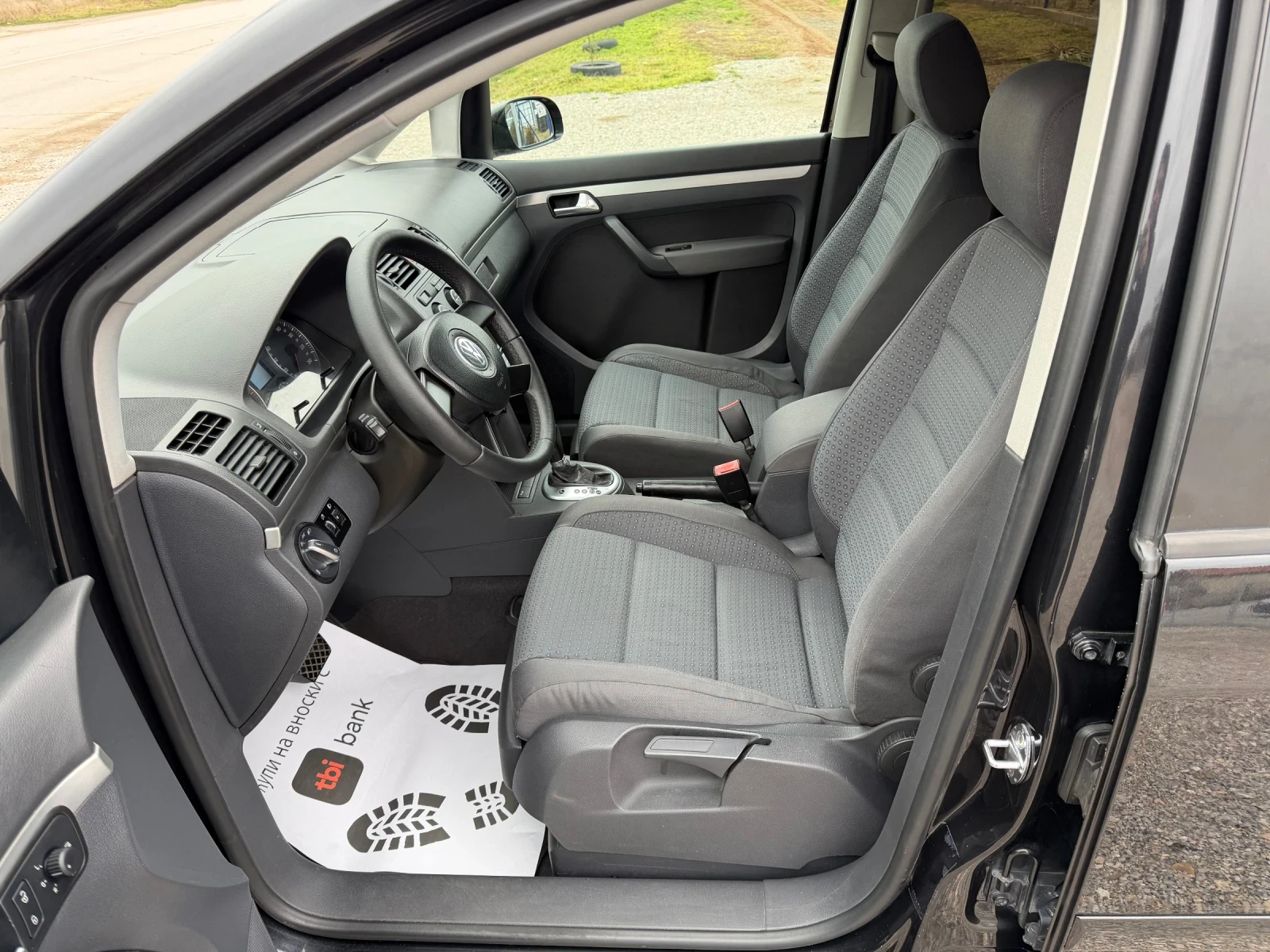 VW Touran 1.9/АВТОМАТИК/ 7 МЕСТА - изображение 9