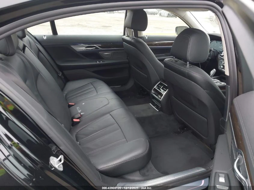 BMW 740 3l I - изображение 8