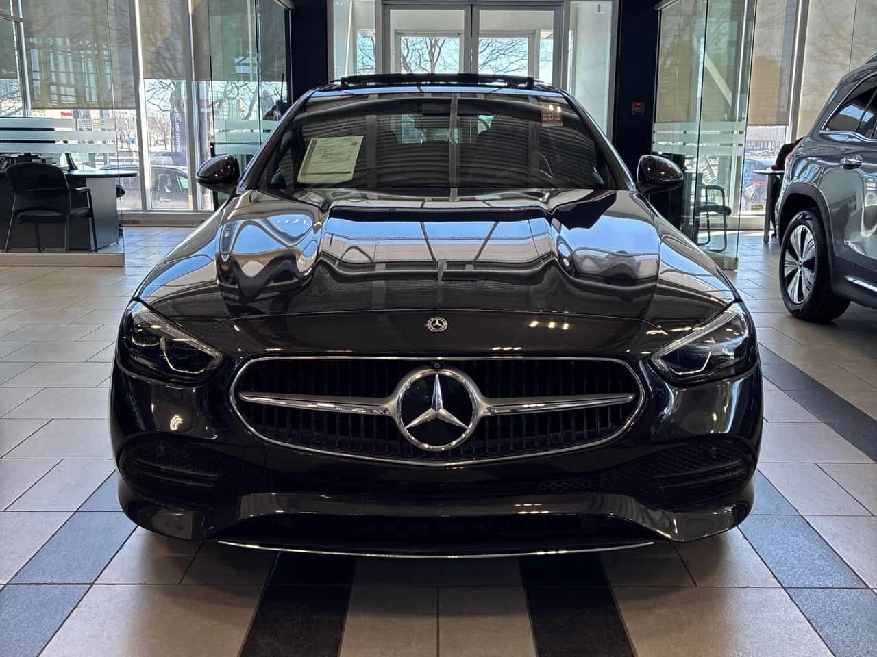 Mercedes-Benz C 300 PANO/360/ПРЕДСТАВИТЕЛСТВО НА MERCEDES  - изображение 2