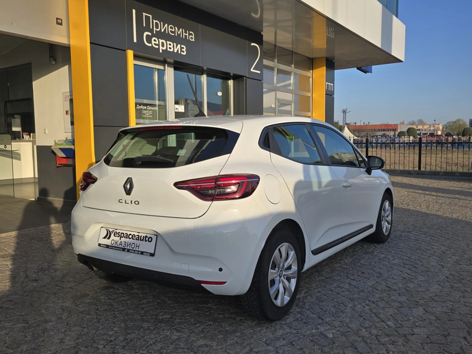 Renault Clio Tce 100 BVM5 S&S, снимка 5 - Автомобили и джипове - 53864779